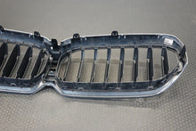 Load image into Gallery viewer, GENUINE BMW 5 SERIES G30 G31 LCI 2020-on FRONT BUMPER Upper Grill 5113185178
