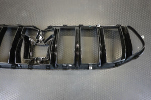 MASERATI GRECALE FRONT BUMPER Upper Grill 5 Door 2022 on GENUINE Used 670170829