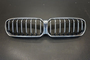 GENUINE BMW 5 SERIES G30 G31 LCI 2020-on FRONT BUMPER Upper Grill 5113185178