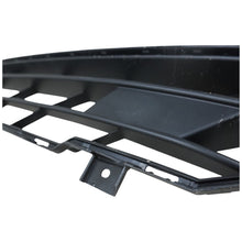 Load image into Gallery viewer, Nissan Qashqai front bumper lower grill 2024 onwards GENUINE Used 62026HN*0A
