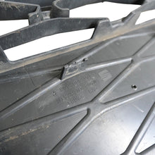 Load image into Gallery viewer, Seat Ateca front bumper centre grill Genuine 2020-2022 575853668P
