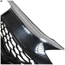 Load image into Gallery viewer, HONDA JAZZ FRONT BUMPER Upper Grill 2017 onwards GENUINE Used 71121-TAR-G50
