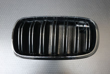 Load image into Gallery viewer, BMW X5M F85 FRONT BUMPER UPPER KIDNEY GRILL LEFT RIGHT GENUINE 8056769 8056324
