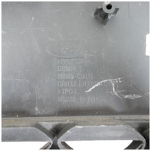 Load image into Gallery viewer, HYUNDAI I20 FRONT BUMPER Grill 2015 onwards Hatchback GENUINE pn 86569-C8010
