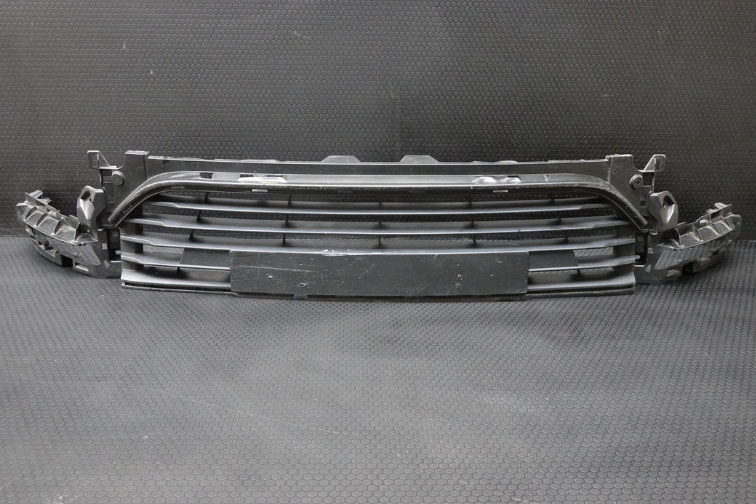 RENAULT CLIO FRONT BUMPER Lower Grill 2016 onwards HATCHBACK GENUINE 622542412R