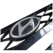 Load image into Gallery viewer, HYUNDAI I20 FRONT BUMPER Centre Grill 2020 onwards Hatchback GENUINE 86351-Q0200
