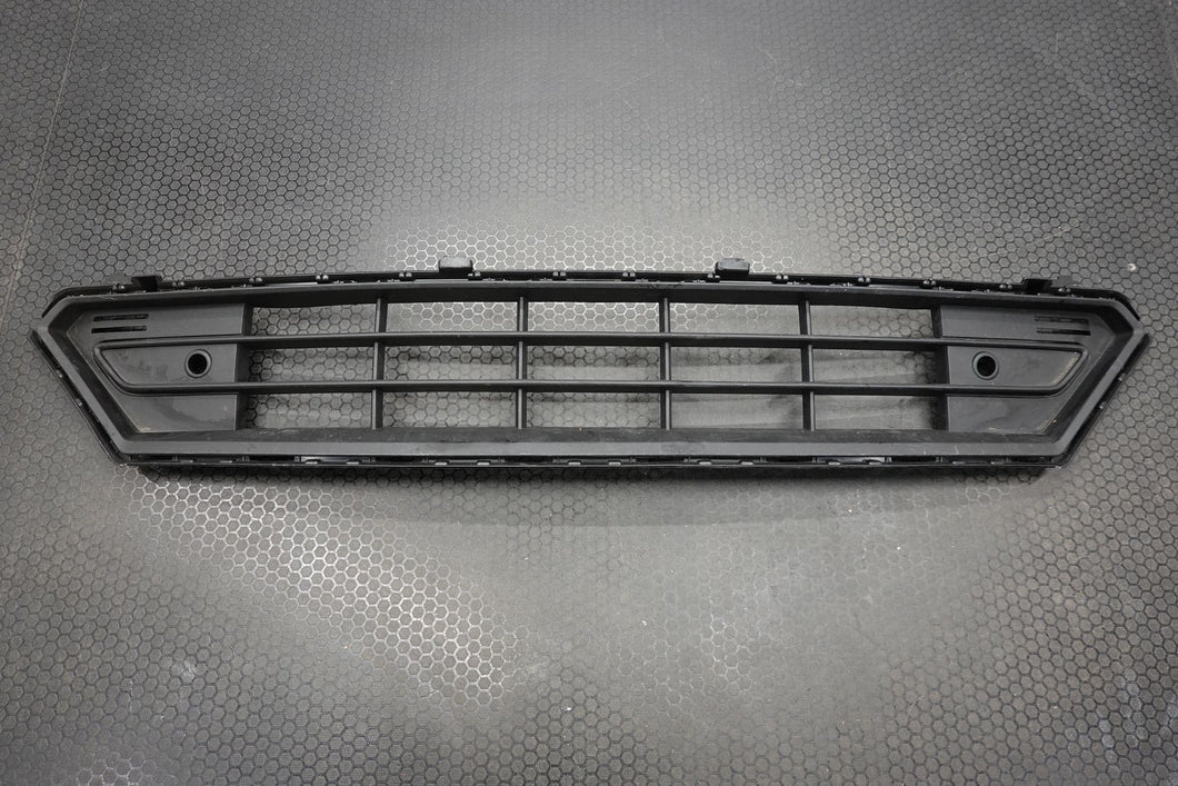 VOLVO XC40 FRONT BUMPER Lower Grill 2022 onwards 5 Door SUV GENUINE 32136098