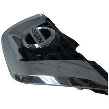 Load image into Gallery viewer, Nissan Juke front bumer upper grill Facelift 2014 to 2016 GENUINE 62070 BV80A
