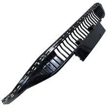 Load image into Gallery viewer, Omoda E5 front bumper lower grill 2024-2026 5 Door Genuine Used pn 602004006AA
