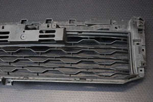 MITSUBISHI L200 FRONT BUMPER Centre Grill 2019 onwards GENUINE pn 6402A515