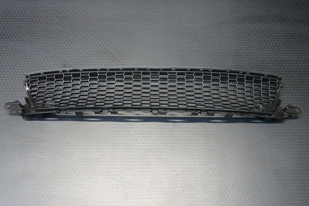 LEXUS IS 2013 to 2016 FRONT BUMPER Lower Centre Grill GENUINE pn 53113-53060