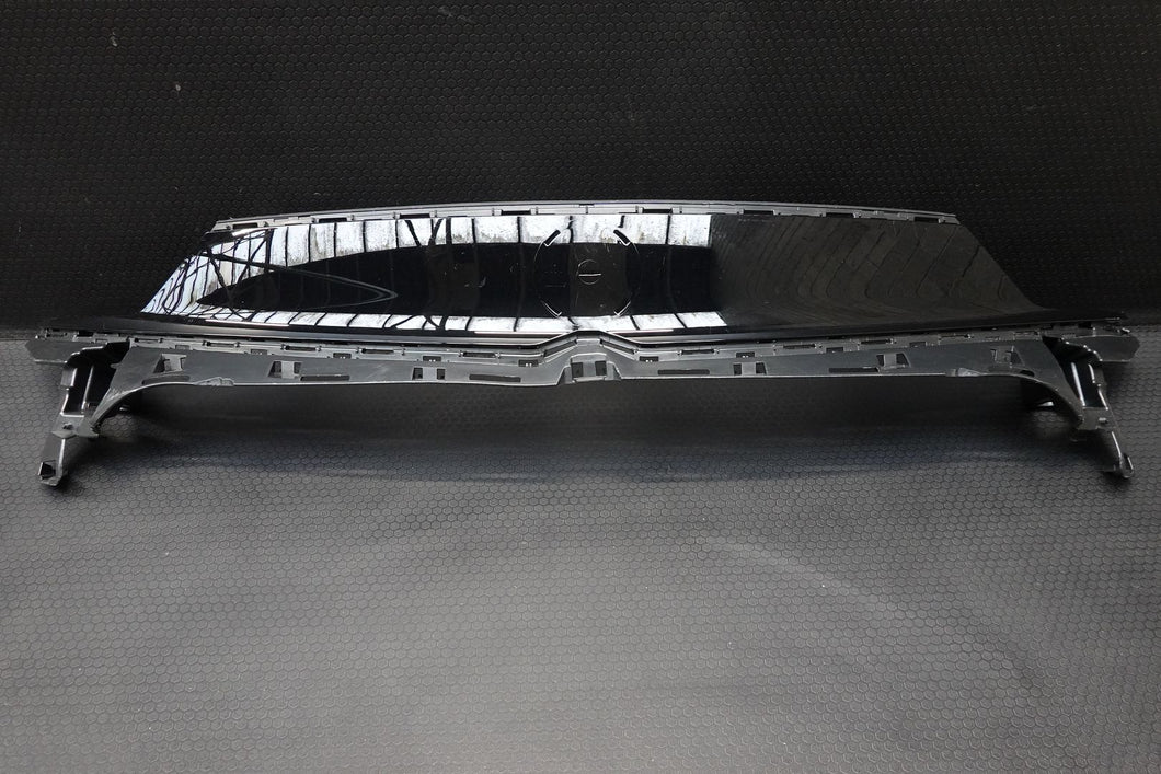 VAUXHALL CROSSLAND X FRONT BUMPER Upper Grill 2021 onwards GENUINE 39172213