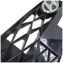 Load image into Gallery viewer, HYUNDAI I20 FRONT BUMPER Centre Grill 2020 onwards Facelift GENUINE 86351Q0200
