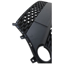 Load image into Gallery viewer, Hyundai I10 front bumper grill 2017-2019 Hatchback Used Genuine 86569-B9500
