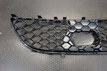 Load image into Gallery viewer, GENUINE ALFA ROMEO GIULIA FRONT BUMPER Lower RH Right Grill Saloon pn 156119500
