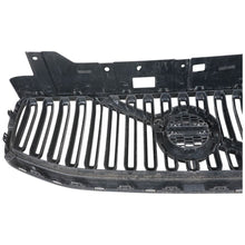 Load image into Gallery viewer, VOLVO XC60 INSCRIPTION FRONT BUMPER Grill 2017 to 2023 GENUINE pn 31425533
