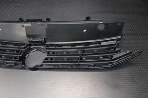 VOLKSWAGEN PASSAT FRONT BUMPER Grill B8 2015 onwards GENUINE Used 3G0853653