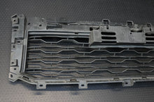 Load image into Gallery viewer, MITSUBISHI L200 FRONT BUMPER Centre Grill 2019 onwards GENUINE pn 6402A515
