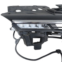 Load image into Gallery viewer, Renault Clio front bumper grill upper 2013-2016 Genuine 622563184R
