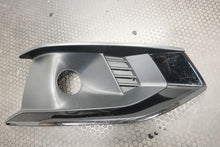 Load image into Gallery viewer, GENUINE AUDI A4 B9 SE FRONT BUMPER RH FOG GRILL 2020 onwards pn 8W0807682AK
