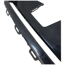 Load image into Gallery viewer, BMW 4 Series M Sport FRONT Left Grill Trim G22 GENUINE 51118077069
