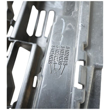 Load image into Gallery viewer, MITSUBISHI L200 FRONT BUMPER Centre Grill 2019 onwards GENUINE pn 6402A515
