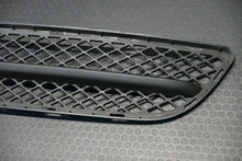 Load image into Gallery viewer, BMW 3 SERIES SE FRONT BUMPER LOWER GRILL E90 E91 2006 - 2008 GENUINE 51117154556
