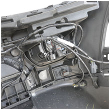 Load image into Gallery viewer, LAND ROVER DISCOVERY 4 FRONT BUMPER 2014 to 2016 GENUINE pn EH22-17F003-AAW

